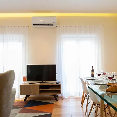 Hillside - Graca * Lisbon